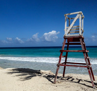 Playa De Este: White sand , blue water and plan trees